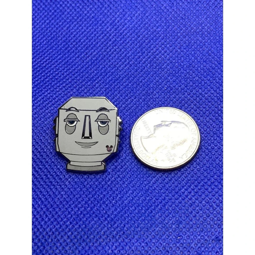 2010 Horizons Butler Robot Disney Pin Hidden Mickey Past Attractions Epcot